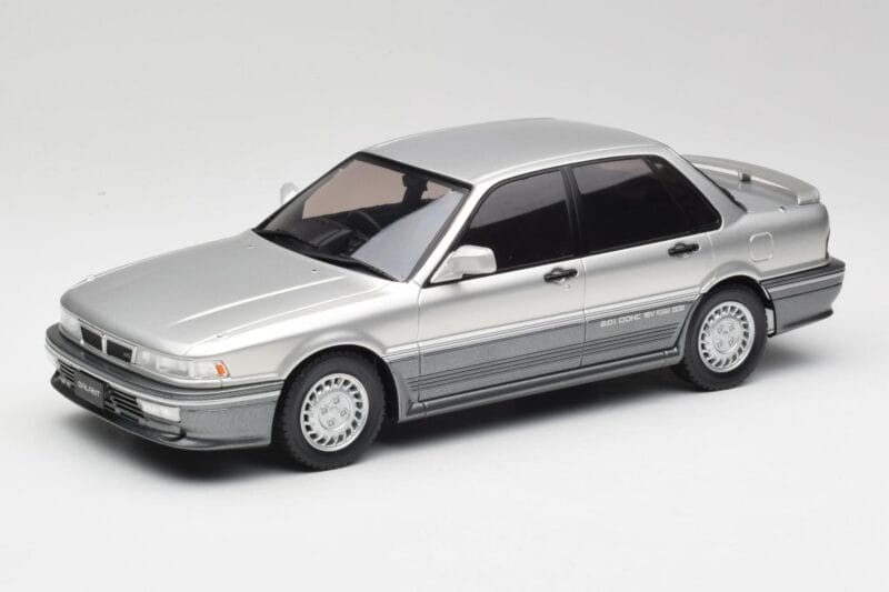 Mitsubishi Galant VR-4 Silver IXO 1:18 18CMC191 Diecast