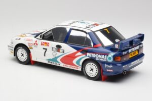 Mitsubishi Lancer Evo 3 Group A #4 T. Makinen / S. Harjanne Rally Australia 1996 Otto 1:18 OT475 Resin — photo 5 of 6