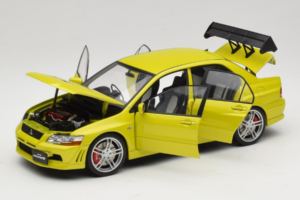 Mitsubishi Lancer Evo VII Mustard Yellow AUTOart 1:18 77166 Diecast — photo 2 of 8