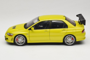 Mitsubishi Lancer Evo VII Mustard Yellow AUTOart 1:18 77166 Diecast — photo 4 of 8