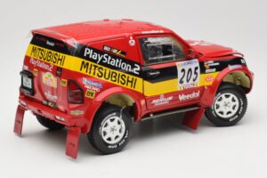 Mitsubishi Pajero Rallye Raid #205 Paris-Dakar Rally 2001 Solido 1:18 9022 Diecast — photo 3 of 8