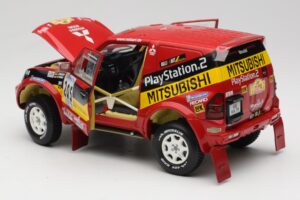 Mitsubishi Pajero Rallye Raid #205 Paris-Dakar Rally 2001 Solido 1:18 9022 Diecast — photo 5 of 8