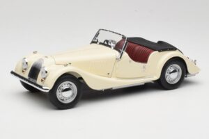 Morgan 4/4 Series II White Kyosho 1:18 08111W Diecast