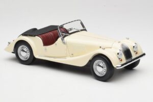 Morgan 4/4 Series II White Kyosho 1:18 08111W Diecast — photo 6 of 8