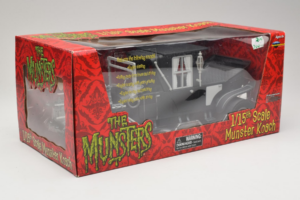Munsters Koach The Munsters Diamond 1:15 214640 Diecast — photo 2 of 3