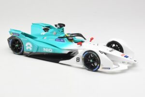NIO 004 Team NIO #8 T. Dillmann Formula E Season 5 2019 Minichamps 1:18 114180008 Diecast — photo 4 of 6