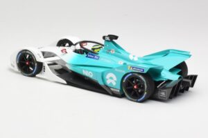 NIO 004 Team NIO #8 T. Dillmann Formula E Season 5 2019 Minichamps 1:18 114180008 Diecast — photo 5 of 6