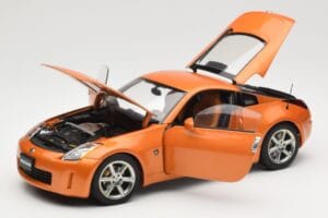 Nissan 350Z Z33 Sunset Orange AUTOart 1:18 77312 Diecast — photo 2 of 8
