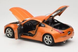 Nissan 350Z Z33 Sunset Orange AUTOart 1:18 77312 Diecast — photo 5 of 8