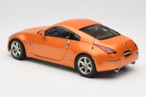 Nissan 350Z Z33 Sunset Orange AUTOart 1:18 77312 Diecast — photo 7 of 8