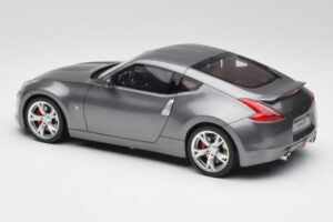 Nissan 370Z Z34 Gun Metallic Otto 1:18 OT465 Resin — photo 5 of 6