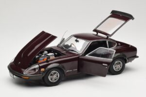 Nissan Fairlady 240Z-G S30 Maroon Kyosho 1:18 08212M Diecast — photo 2 of 8
