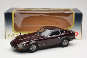 Nissan Fairlady 240Z-G S30 Maroon Kyosho 1:18 08212M Diecast — photo 8 of 8