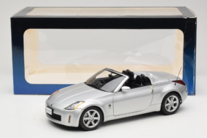 Nissan Fairlady Z Z33 Roadster Diamond Silver AUTOart 1:18 77376 Diecast — photo 8 of 8