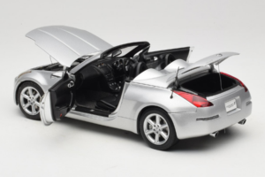 Nissan Fairlady Z Z33 Roadster Diamond Silver AUTOart 1:18 77376 Diecast — photo 5 of 8