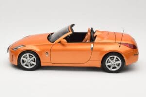 Nissan Fairlady Z Z33 Roadster Sunset Orange AUTOart 1:18 77377 Diecast — photo 4 of 8