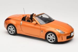 Nissan Fairlady Z Z33 Roadster Sunset Orange AUTOart 1:18 77377 Diecast — photo 6 of 8