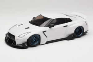 Nissan GT-R R35 Boost Wars 2 White Jp Kraemo 1:18 KRAEMO001 Diecast — photo 2 of 7