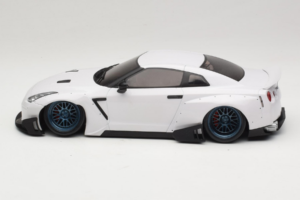 Nissan GT-R R35 Boost Wars 2 White Jp Kraemo 1:18 KRAEMO001 Diecast — photo 4 of 7