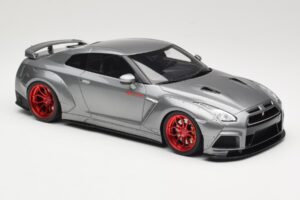Nissan GT-R R35 Prior Design Grey GT Spirit 1:18 GT243 Resin — photo 4 of 6