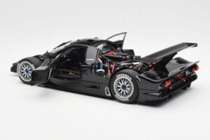Nissan R390 GT1 #0 24 Hours of Le Mans 1998 AUTOart 1:18 89878 Diecast — photo 5 of 8