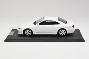 Nissan Silvia S15 Spec-S White Cracked Plexi One Model 1:18 REMC034 Diecast