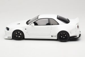 Nissan Skyline GT-R BNR34 by KRC Pearl White Otto 1:18 OT1135 Resin — photo 3 of 6