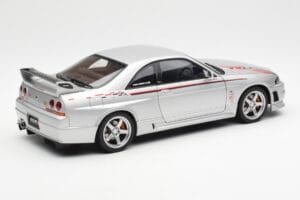 Nissan Skyline GT-R R33 R-Tune Silver AUTOart 1:18 77326 Diecast — photo 3 of 8