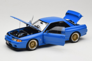 Nissan Skyline GT-R R32 V-Spec II Tuned Blue AUTOart 1:18 77415 Diecast — photo 2 of 8