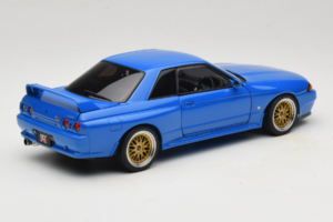 Nissan Skyline GT-R R32 V-Spec II Tuned Blue AUTOart 1:18 77415 Diecast — photo 3 of 8
