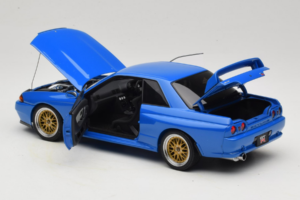 Nissan Skyline GT-R R32 V-Spec II Tuned Blue AUTOart 1:18 77415 Diecast — photo 5 of 8