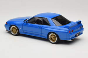 Nissan Skyline GT-R R32 V-Spec II Tuned Blue AUTOart 1:18 77415 Diecast — photo 7 of 8