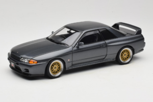 Nissan Skyline GT-R R32 V-Spec II Tuned Gun Grey Metallic AUTOart 1:18 77417 Diecast