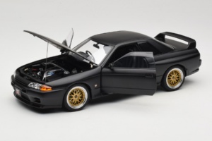 Nissan Skyline GT-R R32 V-Spec II Tuned Version Matt Black AUTOart 1:18 77418 Diecast — photo 2 of 8