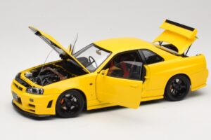 Nissan Skyline GT-R R34 Customized Version Yellow MotorHelix 1:18 M83412 Diecast — photo 2 of 8