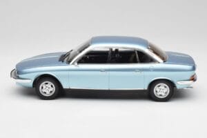 NSU Ro80 Blue Metallic Minichamps 1:18 151015400 Diecast — photo 3 of 6