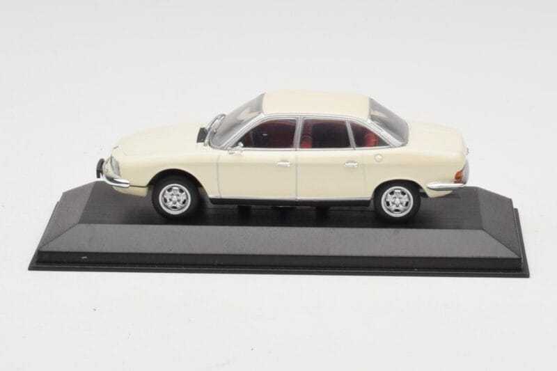 NSU Ro80 White Minichamps 1:43 NUS001 Diecast