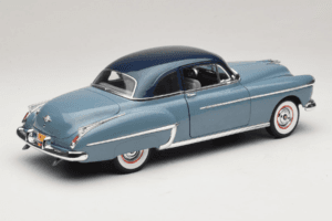 Oldsmobile 88 Blue Grease Auto World 1:18 AWSS103/06 Diecast — photo 3 of 8