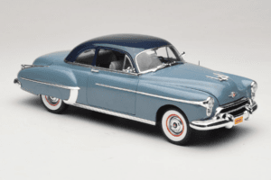 Oldsmobile 88 Blue Grease Auto World 1:18 AWSS103/06 Diecast — photo 6 of 8
