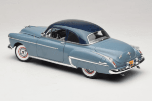 Oldsmobile 88 Blue Grease Auto World 1:18 AWSS103/06 Diecast — photo 7 of 8