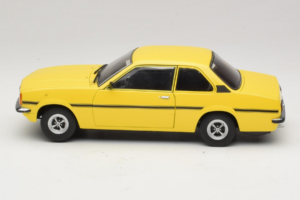 Opel Ascona B SR Yellow Scratched Front Sun Star 1:18 5384 Diecast — photo 5 of 9
