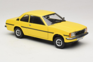 Opel Ascona B SR Yellow Scratched Front Sun Star 1:18 5384 Diecast — photo 7 of 9