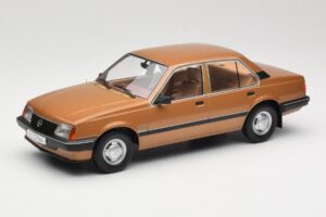 Opel Ascona C Berlina Beige Metallic MCG 1:18 MCG18459 Diecast