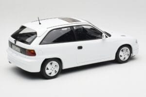 Opel Astra F GSi Blanc Casablanca Norev 1:18 183673 Diecast — photo 2 of 6
