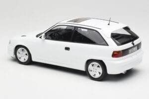 Opel Astra F GSi Blanc Casablanca Norev 1:18 183673 Diecast — photo 5 of 6