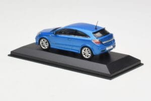 Opel Astra G OPC Blue Metallic Minichamps 1:43 403045223 Diecast — photo 3 of 4