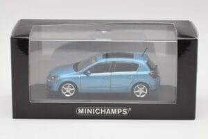 Opel Astra H Light Blue Minichamps 1:43 400043001 Diecast — photo 4 of 4