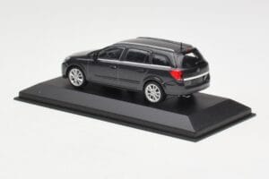 Opel Astra H Station Wagon Dark Grey Minichamps 1:43 ASTRA002 Diecast — photo 3 of 4
