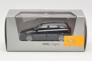 Opel Astra H Station Wagon Dark Grey Minichamps 1:43 ASTRA002 Diecast — photo 4 of 4