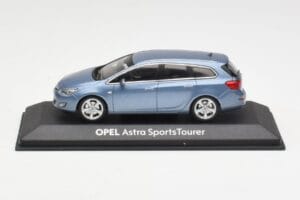 Opel Astra J Sports Tourer Blue Metallic Minichamps 1:43 400049012 Diecast